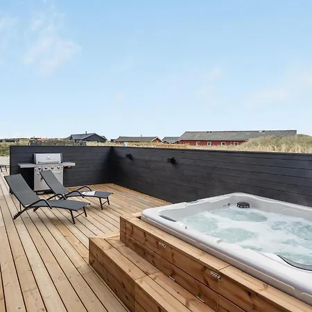 بيت للعطل Amazing In Hvide Sande With Sauna Bjerregård